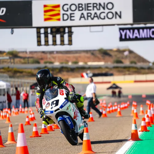 La acción se traslada a pista para decidir los ganadores de las VII Edición de MotoStudent en MotorLand Aragón