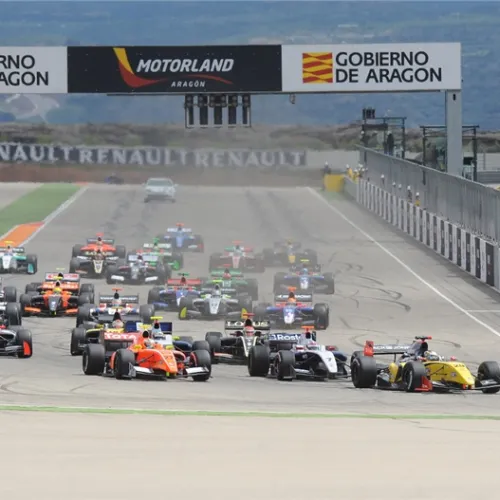 Carlos Sainz Jr. y Roberto Merhi  lucharán por la victoria en las World Series este fin de semana en MotorLand