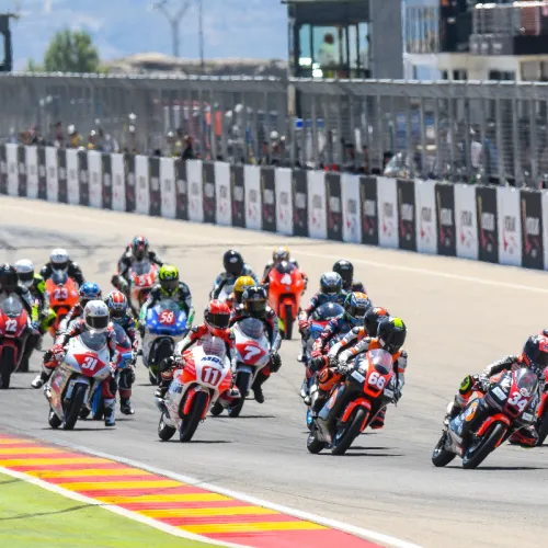 El Campeonato de España Cetelem de Velocidad reúne a más de 180 pilotos en MotorLand