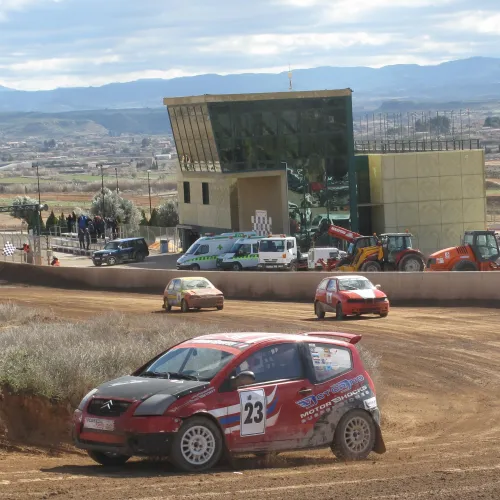 MotorLand abre la temporada con 40 pilotos en la prueba inaugural del Campeonato de Aragón de Autocross
