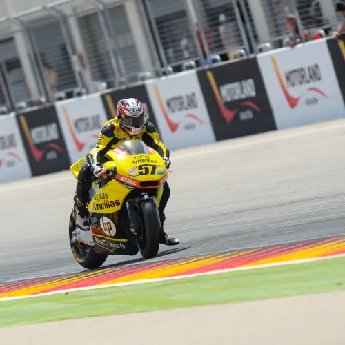 Cinco carreras del FIM CEV Repsol y la vuelta en moto de los aficionados, este domingo en MotorLand