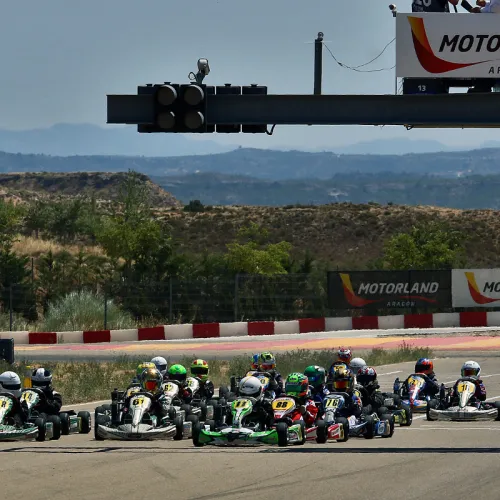 El aragonés de karting y la Copa Mojo brindan un trepidante fin de semana en MotorLand