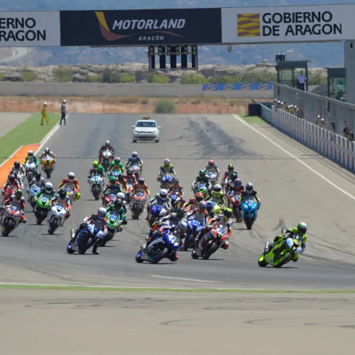 Hasta 180 pilotos de 26 nacionalidades competirán en MotorLand este fin de semana en el Campeonato de España de Velocidad