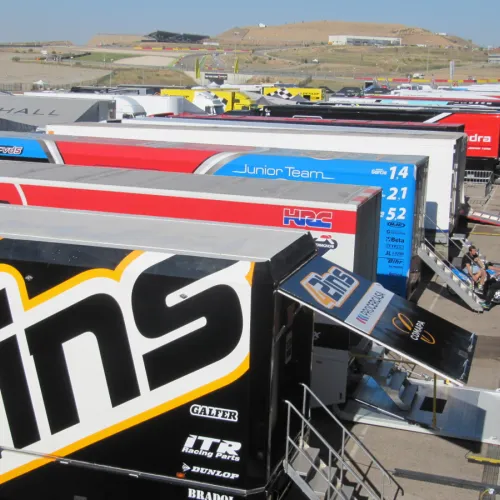 El FIM CEV Repsol reúne en MotorLand a futuras estrellas del motociclismo de 23 países