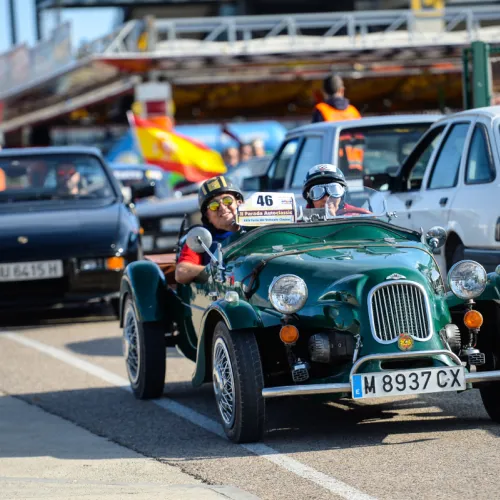 La pasión por los clásicos inunda MotorLand en la segunda jornada del Classic Festival