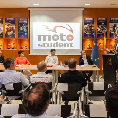 La V edición de MotoStudent se presenta en las instalaciones de J.Juan