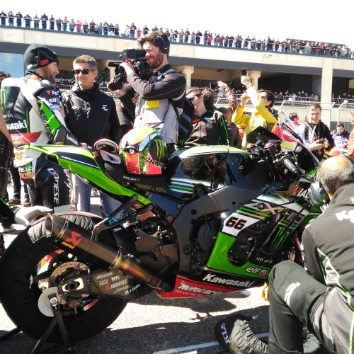Los equipos, pilotos y organización del mundial de Superbikes desembarcan en MotorLand