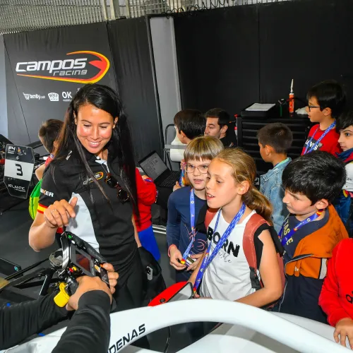 La afición de los más pequeños inunda de ilusión el NAPA Racing Weekend de Motorland Aragón