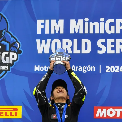 Álvaro Lucas y Waku Kunikate, campeones en la final mundial del FIM MiniGP, despiden la temporada de MotorLand Aragón