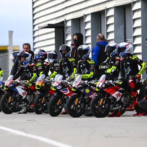 La Final FIM MiniGP World Series se decide en MotorLand con más de 70 aspirantes y 2 títulos en juego