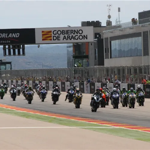Más de 200 pilotos en la Copa de España de Velocidad y el aragonés de motociclismo en MotorLand