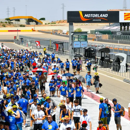 La fiesta del motor del NAPA Racing Weekend se despide de Motorland con Pit Walk multitudinario