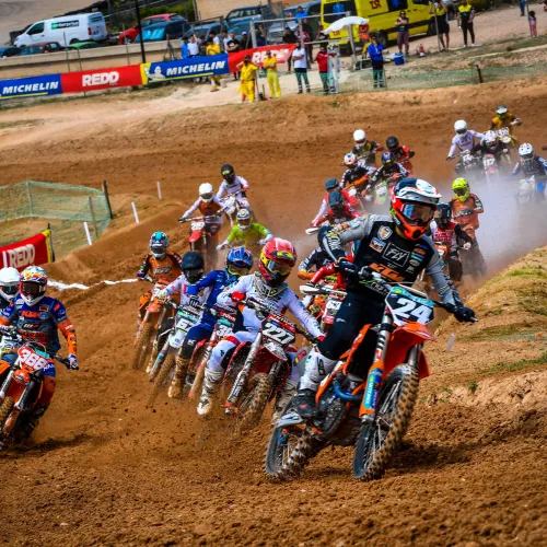 La sexta etapa del Campeonato Nacional de Motocross brilla en MotorLand.