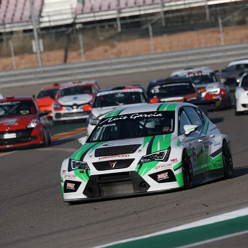 Las carreras de coches protagonistas en el Trofeo Aniversario Motorland Aragón.