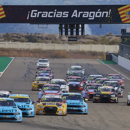 Vuelve la pasión a las gradas de Motorland 