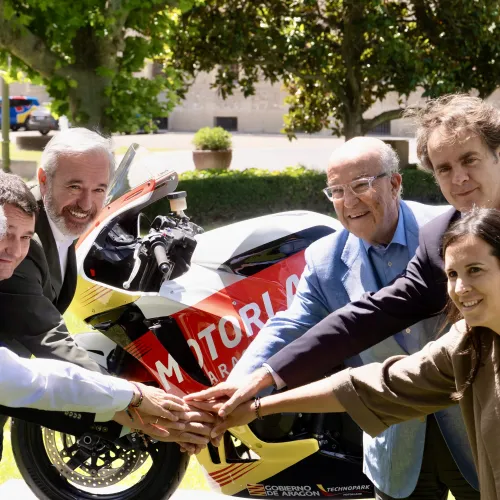 Firma contrato MotoGP 2027